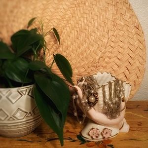 Meet your Posher, Lina